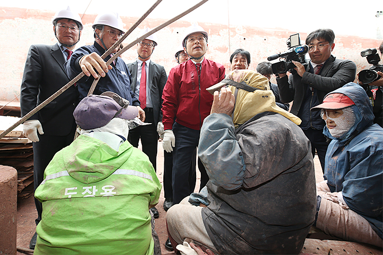 제목 노출 영역입니다 이미지