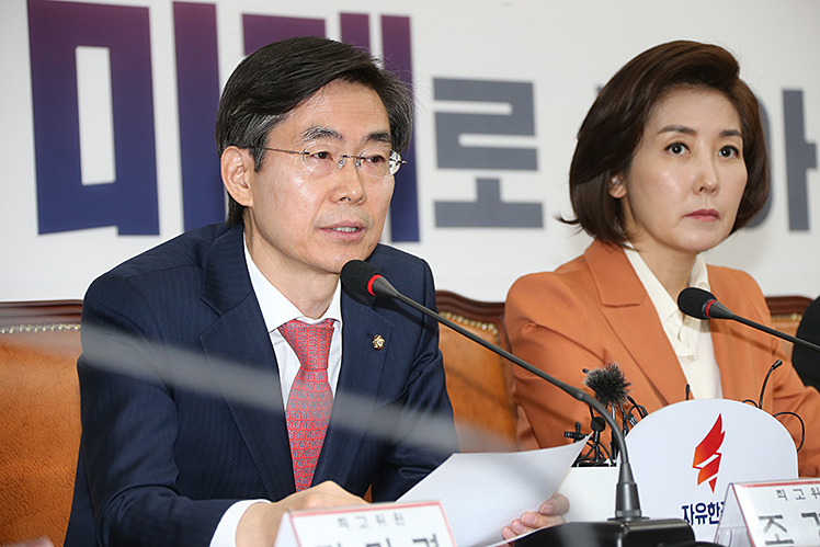 제목 노출 영역입니다 이미지