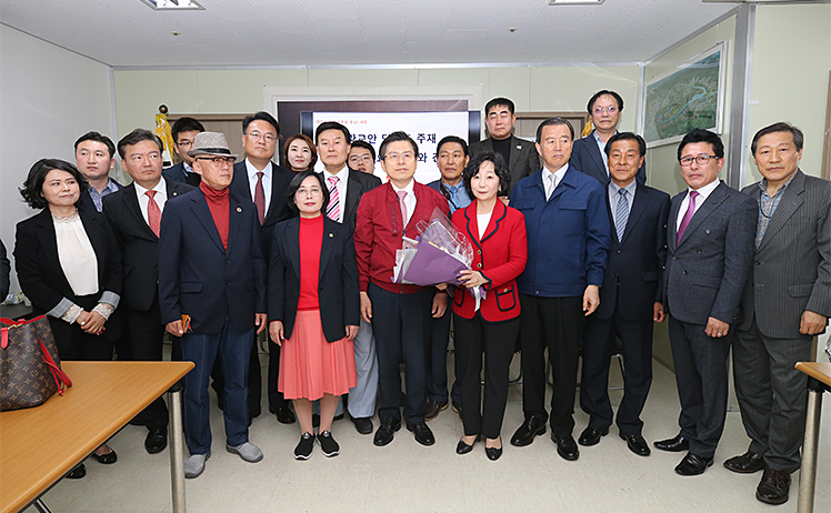 제목 노출 영역입니다 이미지