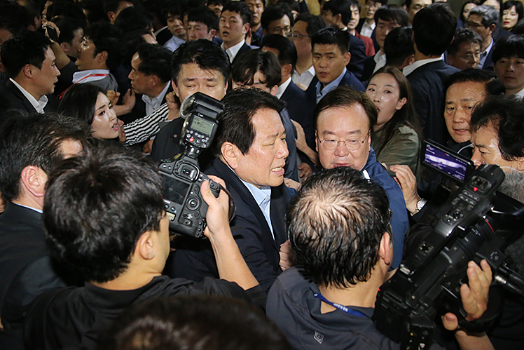 제목 노출 영역입니다 이미지