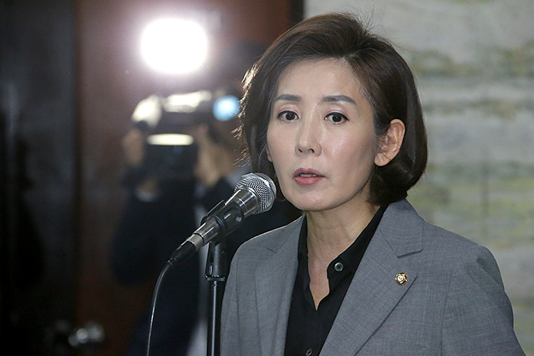 제목 노출 영역입니다 이미지