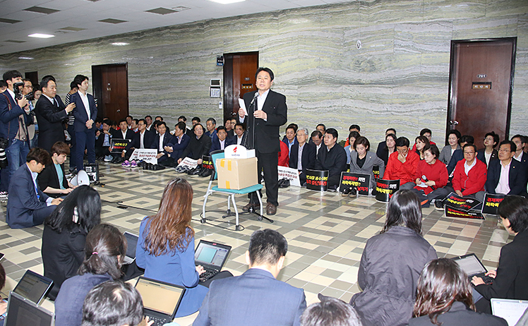 제목 노출 영역입니다 이미지