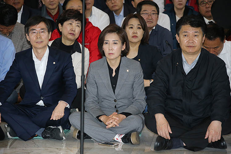 제목 노출 영역입니다 이미지
