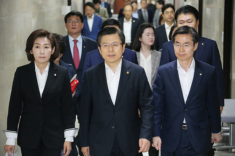 제목 노출 영역입니다 이미지
