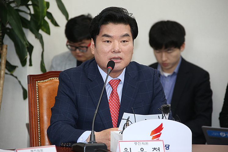 제목 노출 영역입니다 이미지