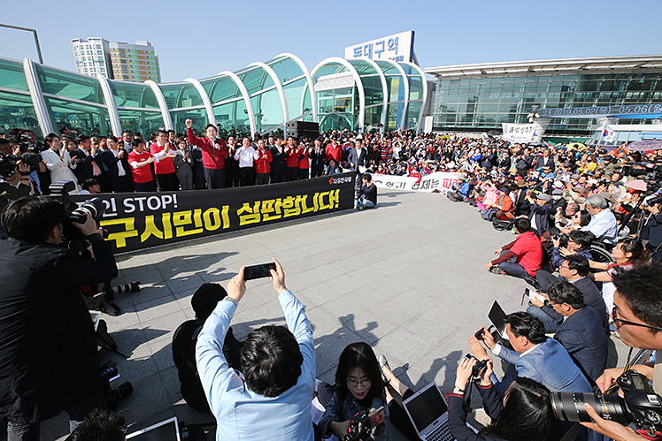 제목 노출 영역입니다 이미지