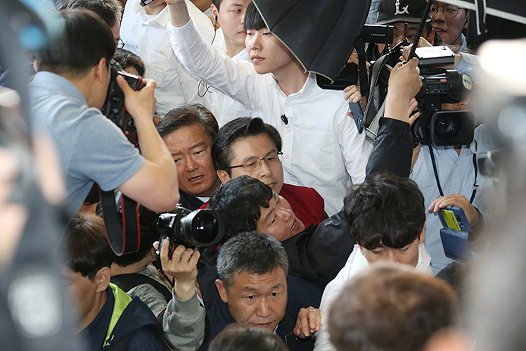 제목 노출 영역입니다 이미지