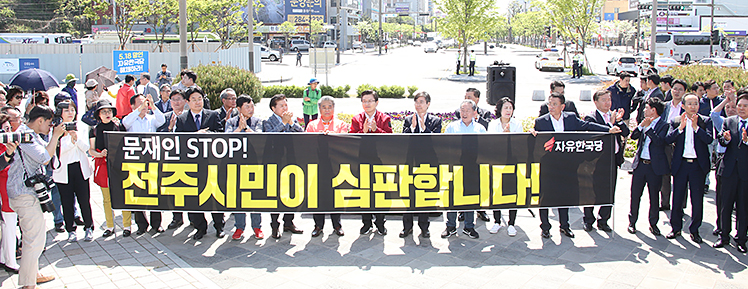 제목 노출 영역입니다 이미지
