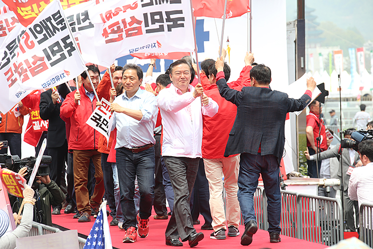 제목 노출 영역입니다 이미지