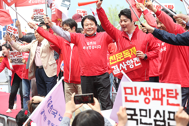 제목 노출 영역입니다 이미지