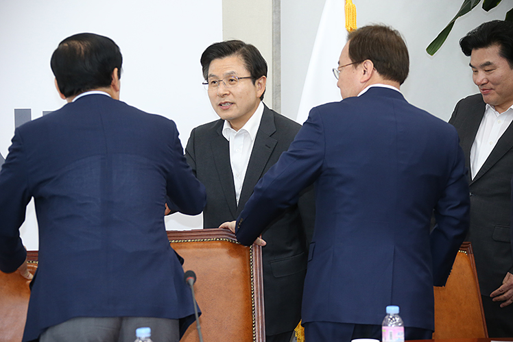 제목 노출 영역입니다 이미지