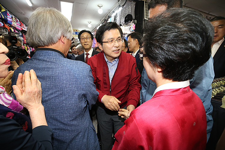 제목 노출 영역입니다 이미지