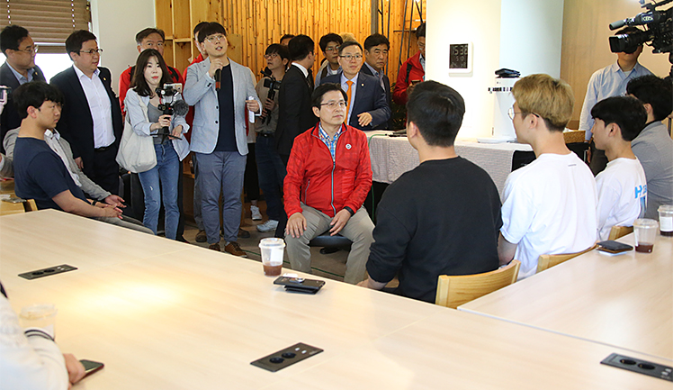 제목 노출 영역입니다 이미지