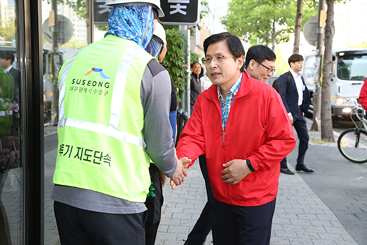 제목 노출 영역입니다 이미지