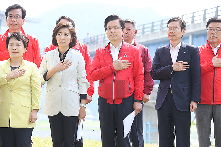 제목 노출 영역입니다 이미지