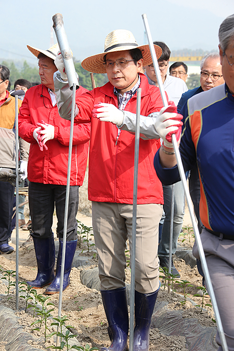 제목 노출 영역입니다 이미지