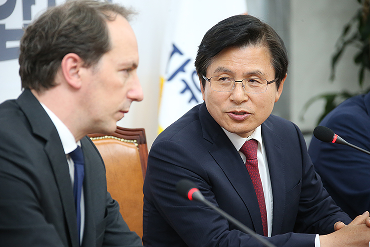 제목 노출 영역입니다 이미지