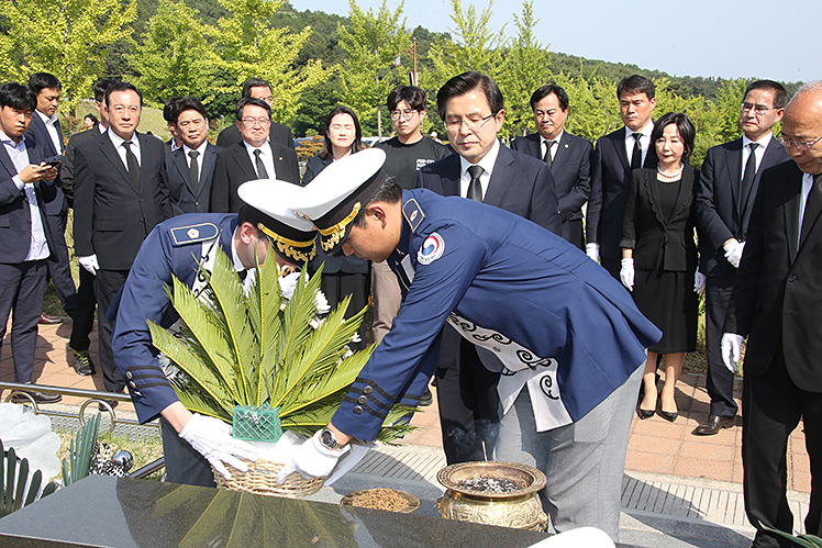 제목 노출 영역입니다 이미지