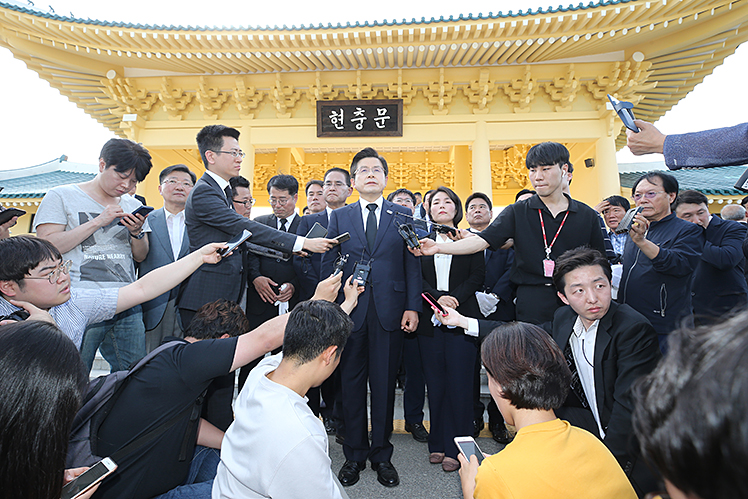 제목 노출 영역입니다 이미지