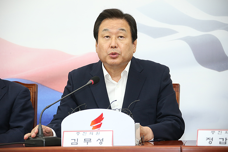 제목 노출 영역입니다 이미지