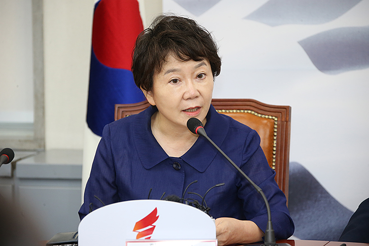 제목 노출 영역입니다 이미지