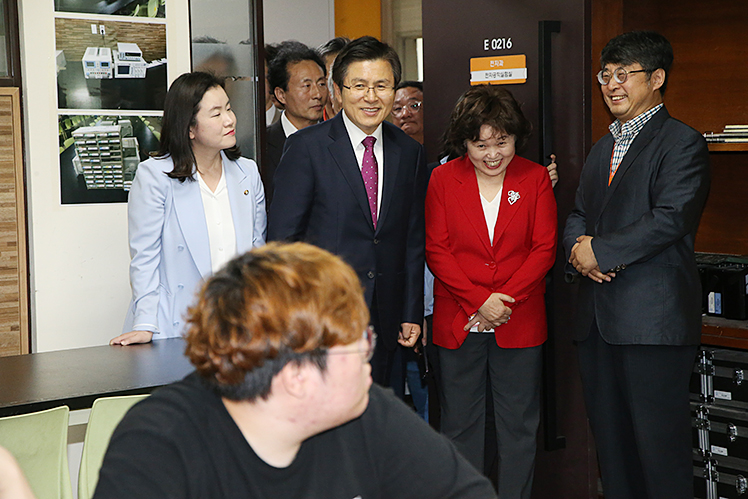 제목 노출 영역입니다 이미지