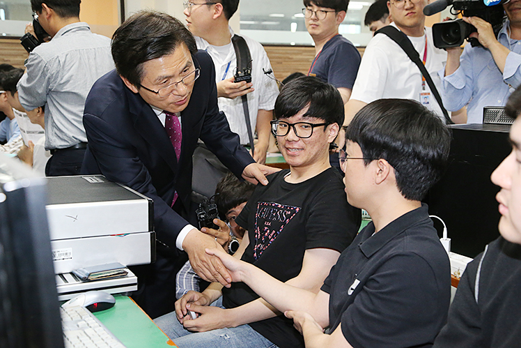 제목 노출 영역입니다 이미지