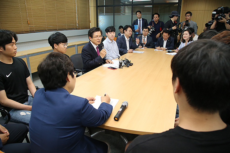 제목 노출 영역입니다 이미지