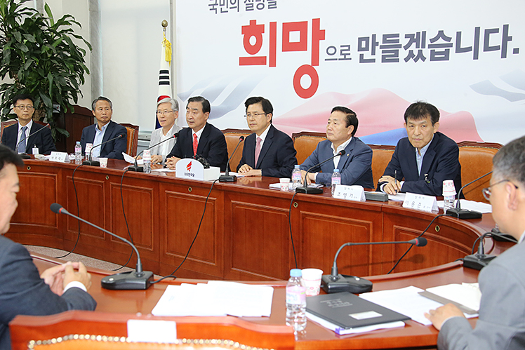 제목 노출 영역입니다 이미지