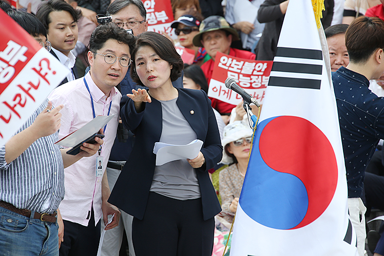 제목 노출 영역입니다 이미지