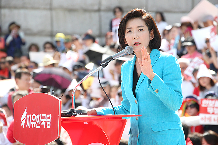 제목 노출 영역입니다 이미지