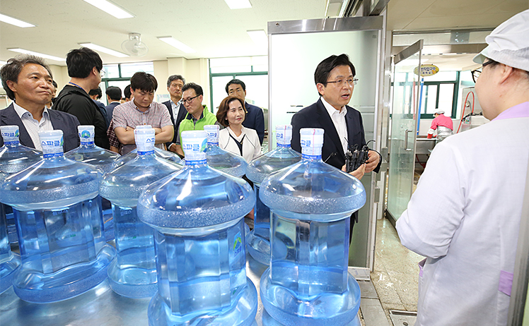 제목 노출 영역입니다 이미지