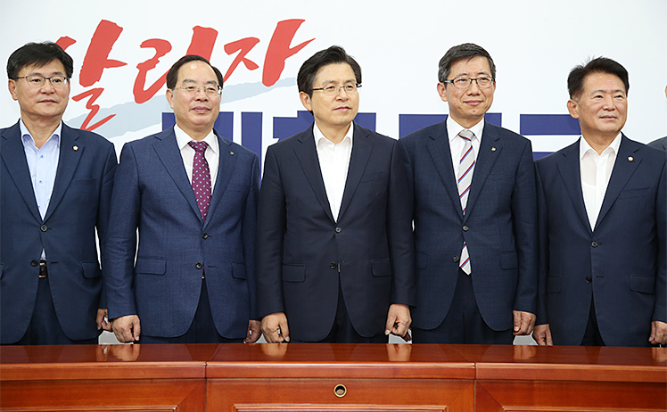 제목 노출 영역입니다 이미지