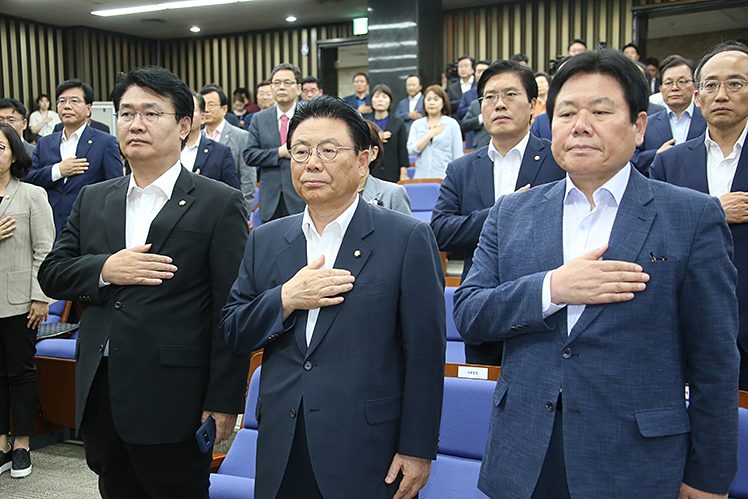 제목 노출 영역입니다 이미지