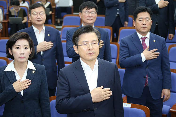 제목 노출 영역입니다 이미지