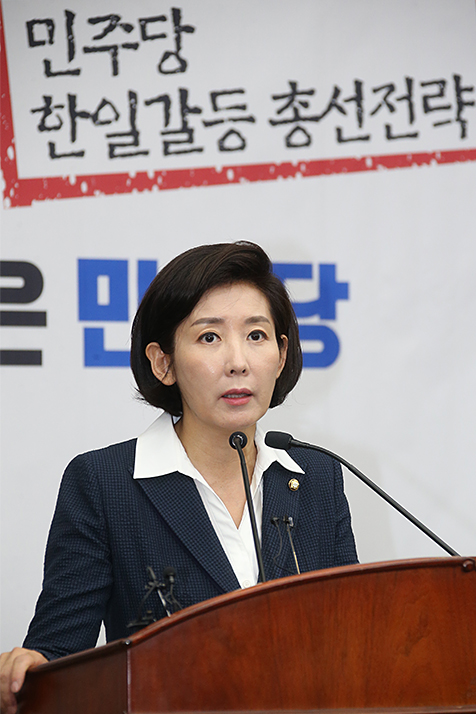 제목 노출 영역입니다 이미지