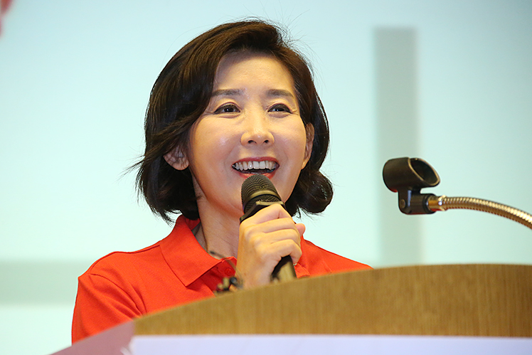 제목 노출 영역입니다 이미지
