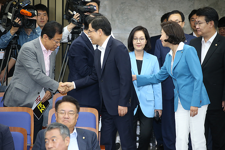 제목 노출 영역입니다 이미지