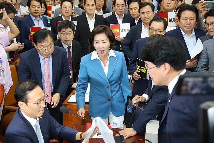 제목 노출 영역입니다 이미지
