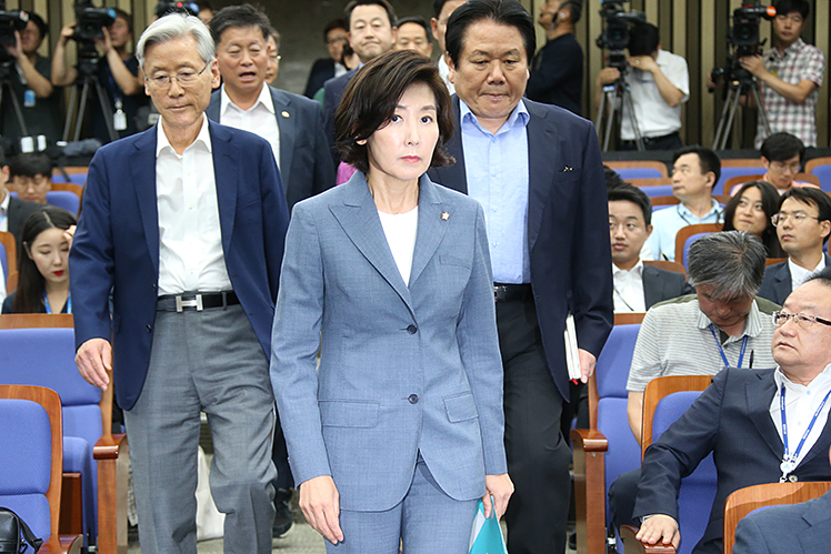 제목 노출 영역입니다 이미지