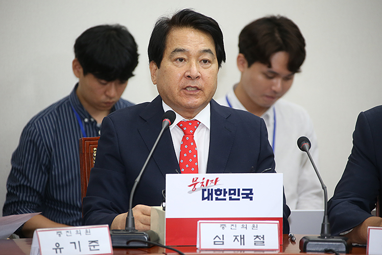 제목 노출 영역입니다 이미지