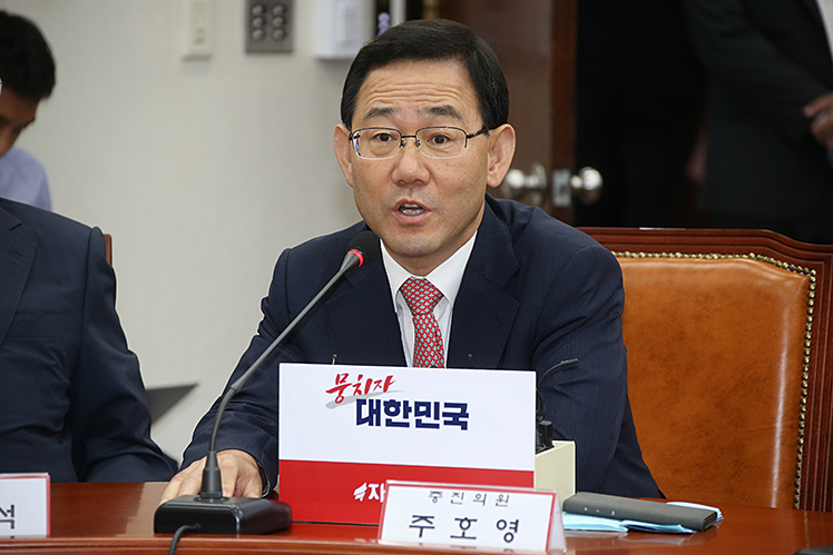 제목 노출 영역입니다 이미지