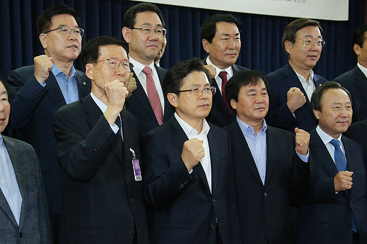 제목 노출 영역입니다 이미지