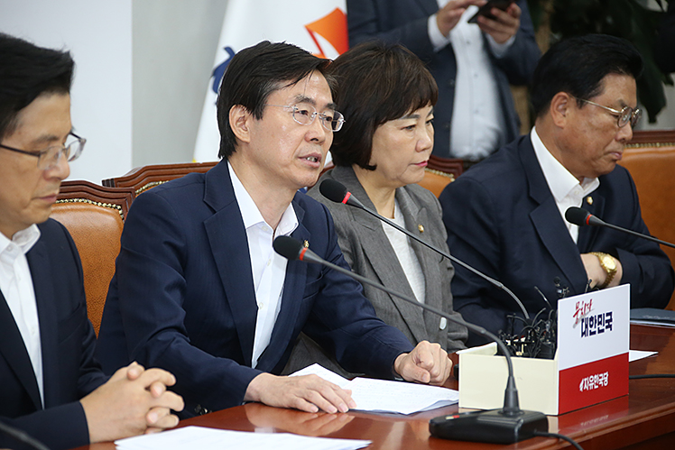 제목 노출 영역입니다 이미지