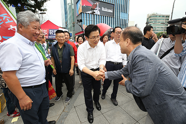제목 노출 영역입니다 이미지