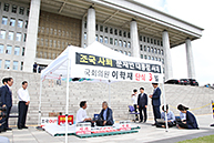 황교안 당 대표, 이학재 의원 격려 방문