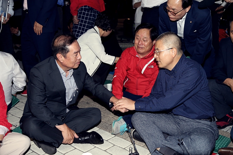 제목 노출 영역입니다 이미지