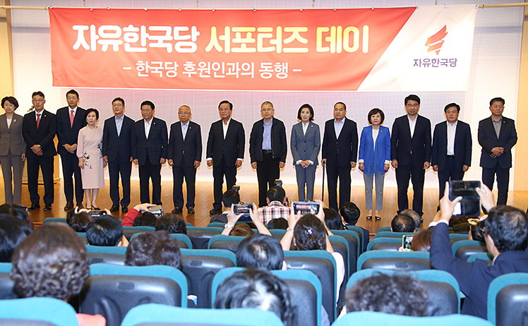 제목 노출 영역입니다 이미지