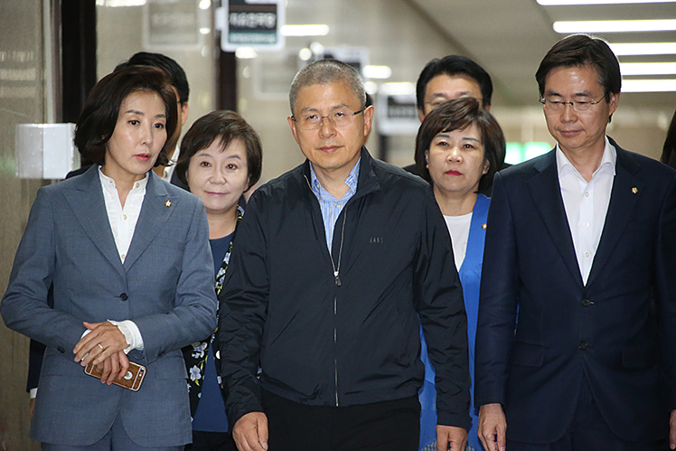제목 노출 영역입니다 이미지