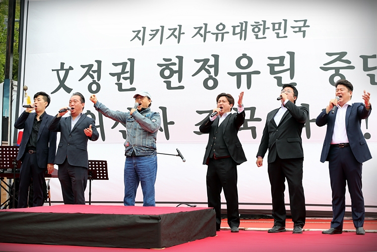 제목 노출 영역입니다 이미지